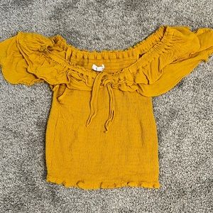 BB Dakota Yellow Crop Top in small